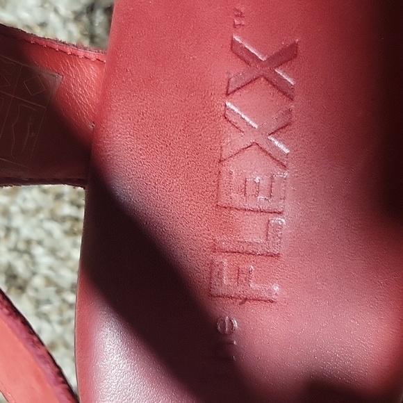 Sandals - Picture 2 of 4